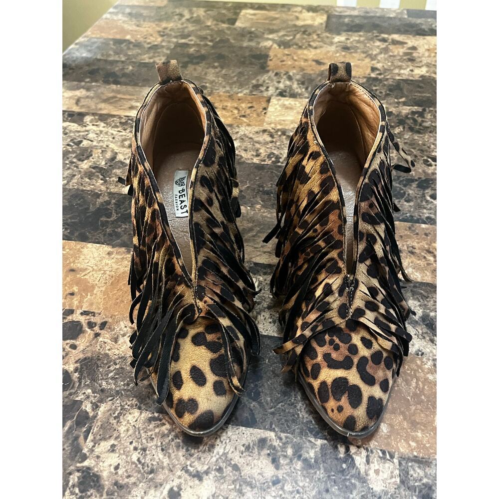 Beast Fashion Fringe V Cut Leopard Boots